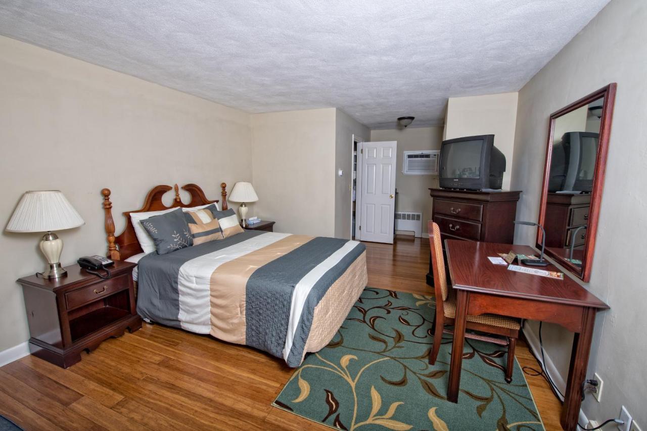 Colonial Inn Seekonk Ngoại thất bức ảnh